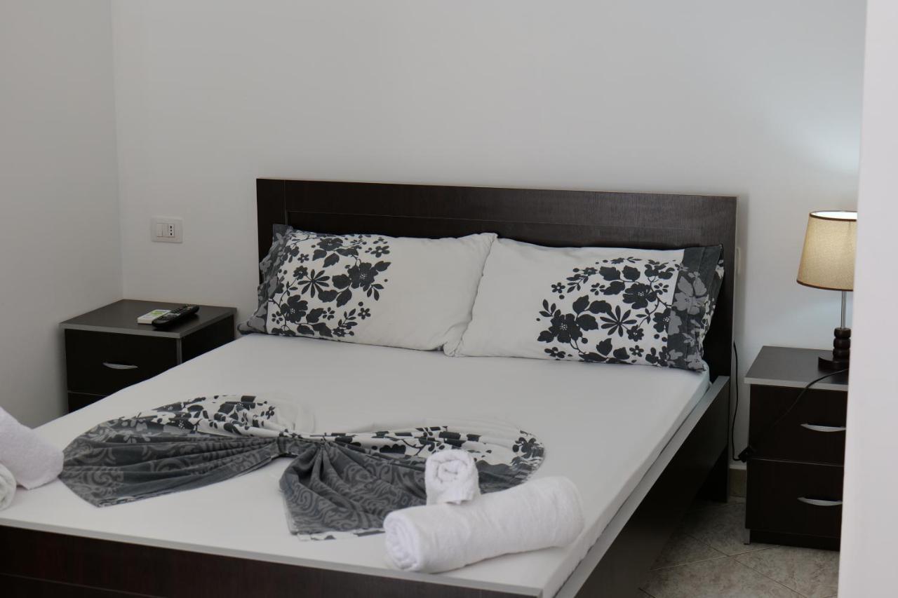 Vila Panorama Piqeras Bed and Breakfast Εξωτερικό φωτογραφία