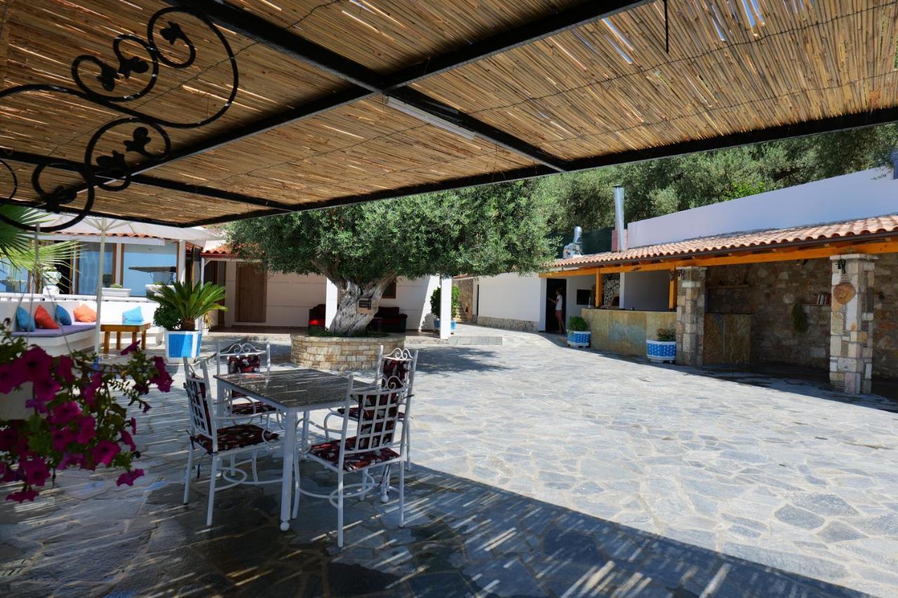 Vila Panorama Piqeras Bed and Breakfast Εξωτερικό φωτογραφία
