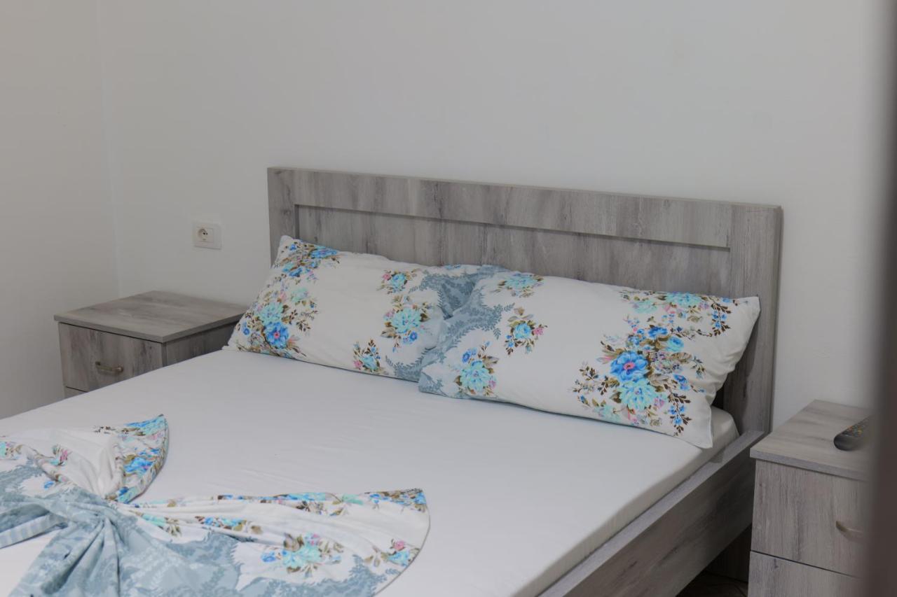 Vila Panorama Piqeras Bed and Breakfast Εξωτερικό φωτογραφία