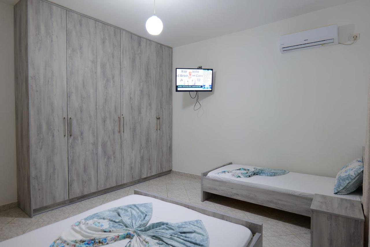 Vila Panorama Piqeras Bed and Breakfast Εξωτερικό φωτογραφία