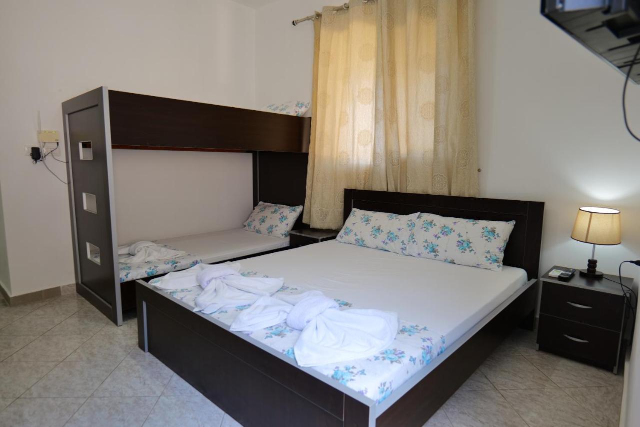 Vila Panorama Piqeras Bed and Breakfast Εξωτερικό φωτογραφία
